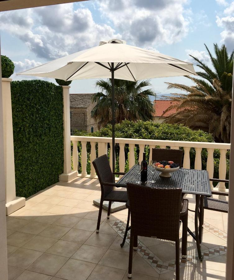 Apartments Villa Jadranka Adults Only Бол Екстер'єр фото
