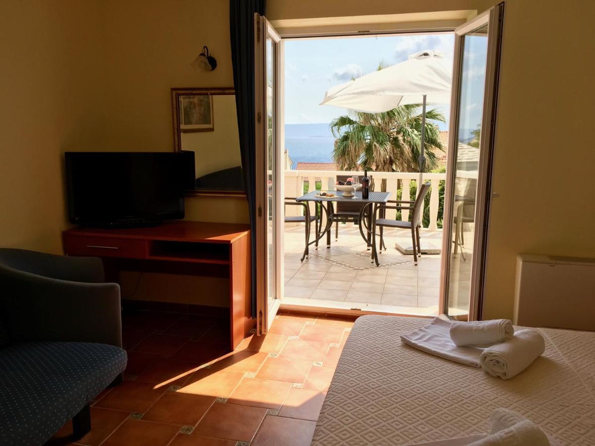 Apartments Villa Jadranka Adults Only Бол Екстер'єр фото