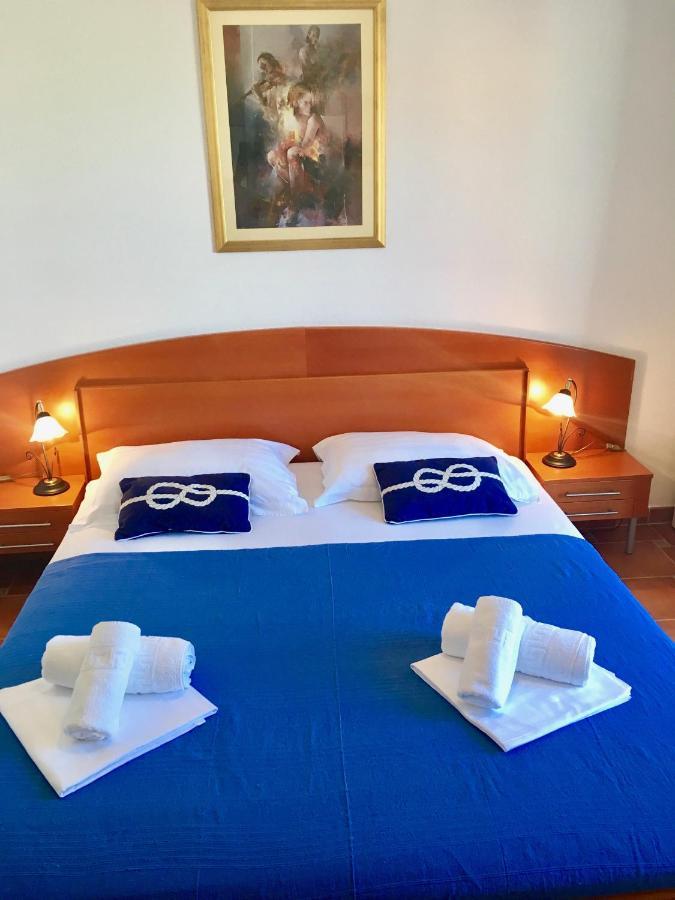 Apartments Villa Jadranka Adults Only Бол Екстер'єр фото
